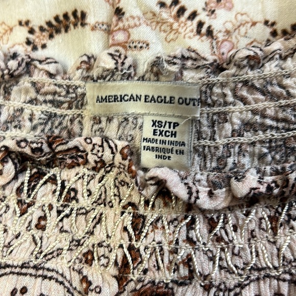 AMERICAN EAGLE OUTFITTERS | Floral Embroidered Blouse Off the Shoulder Peplum XS - Picture 4 of 9